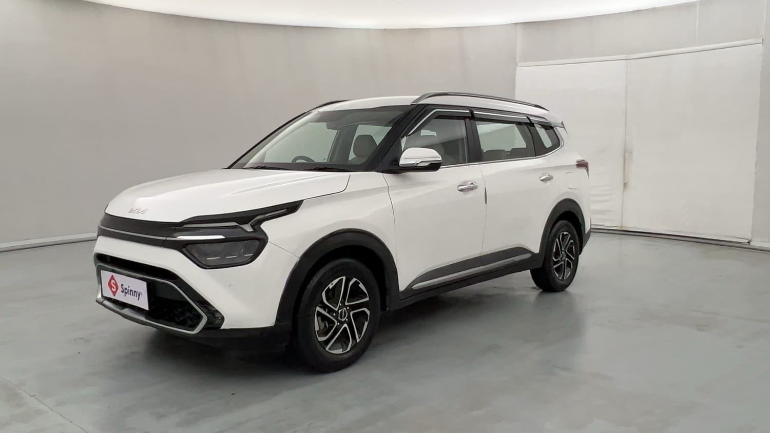 2022 Kia Carens Luxury 1.4 Petrol 7 STR