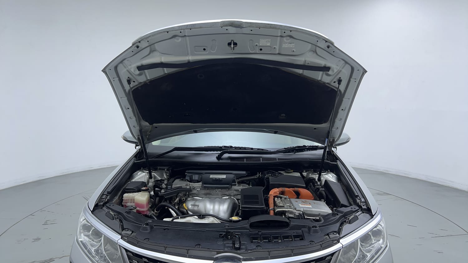 New Toyota Camry engine ENGINE & BONNET OPEN FRONT VIEW