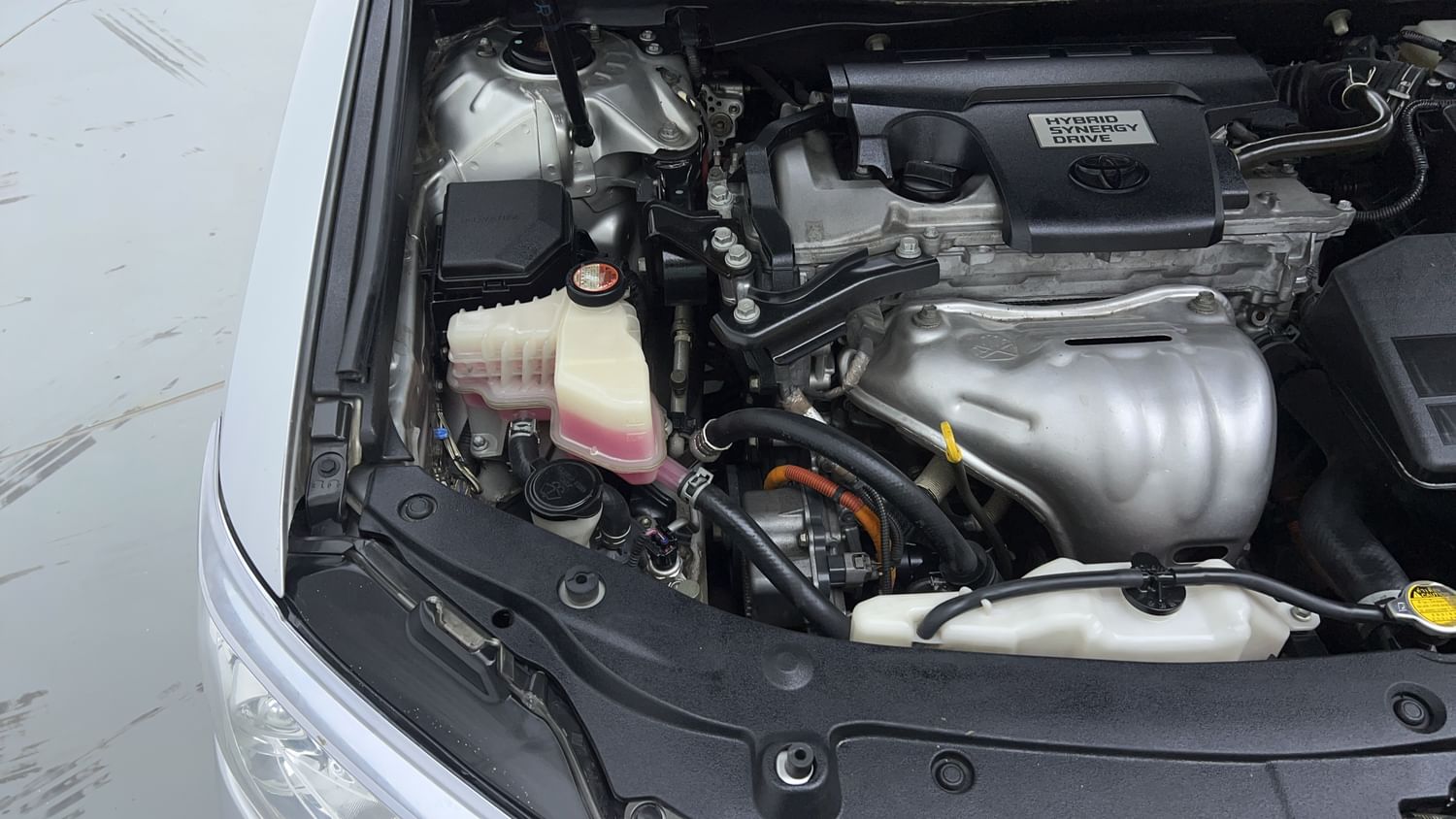 New Toyota Camry engine ENGINE RIGHT SIDE VIEW