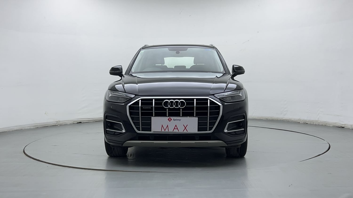 New Audi Q5 exterior FRONT VIEW