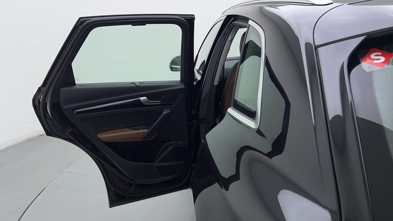 New Audi Q5 interior LEFT REAR DOOR OPEN VIEW