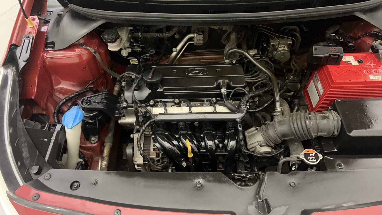 New Hyundai Elite i20 engine ENGINE RIGHT SIDE VIEW