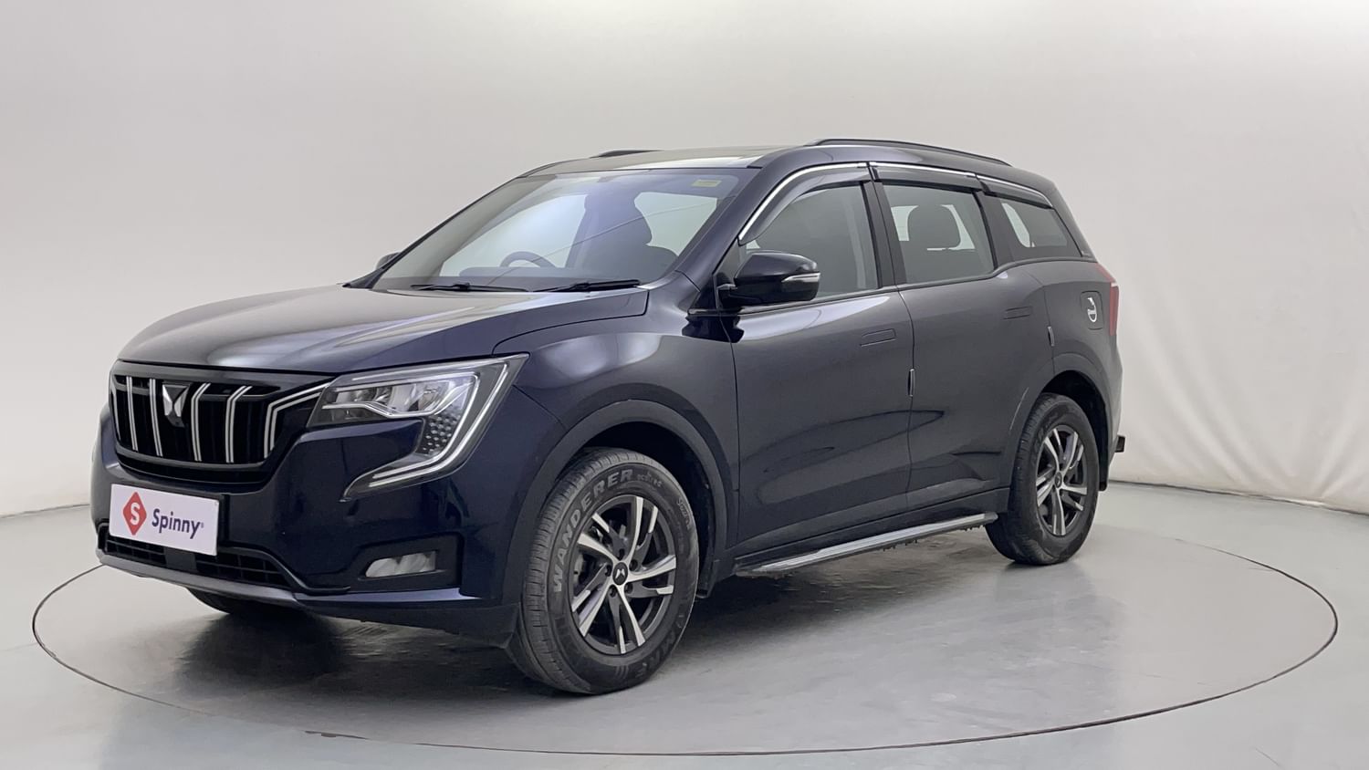 LEFT FRONT CORNER VIEW