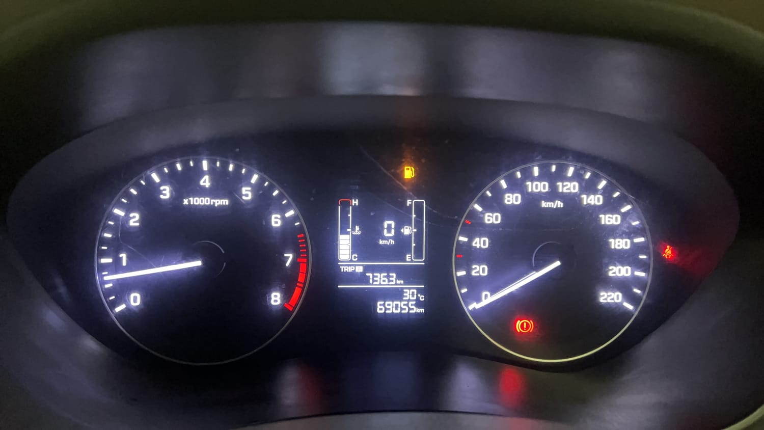 New Hyundai Elite i20 interior CLUSTERMETER VIEW