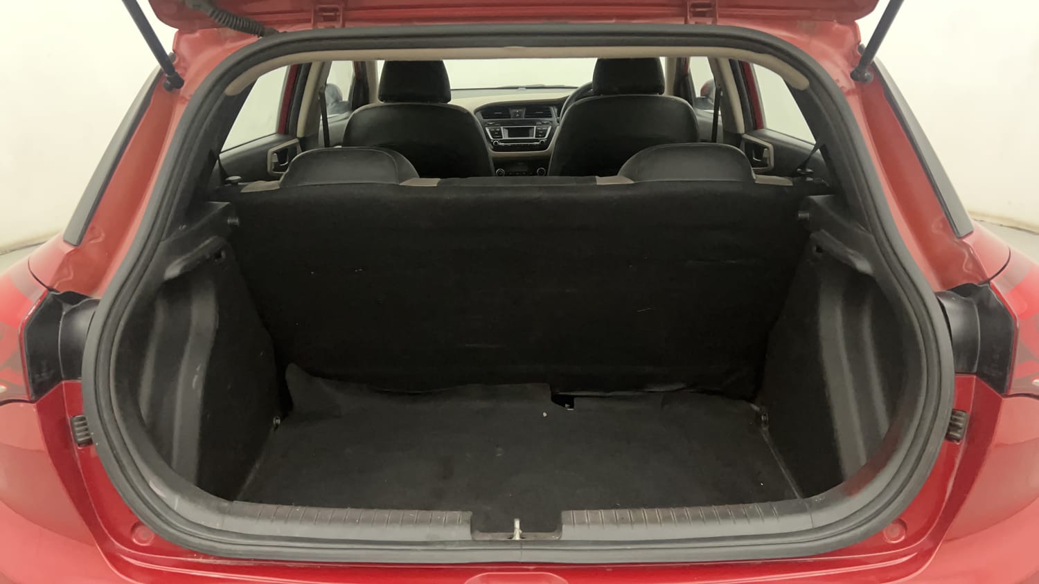 New Hyundai Elite i20 interior DICKY INSIDE VIEW