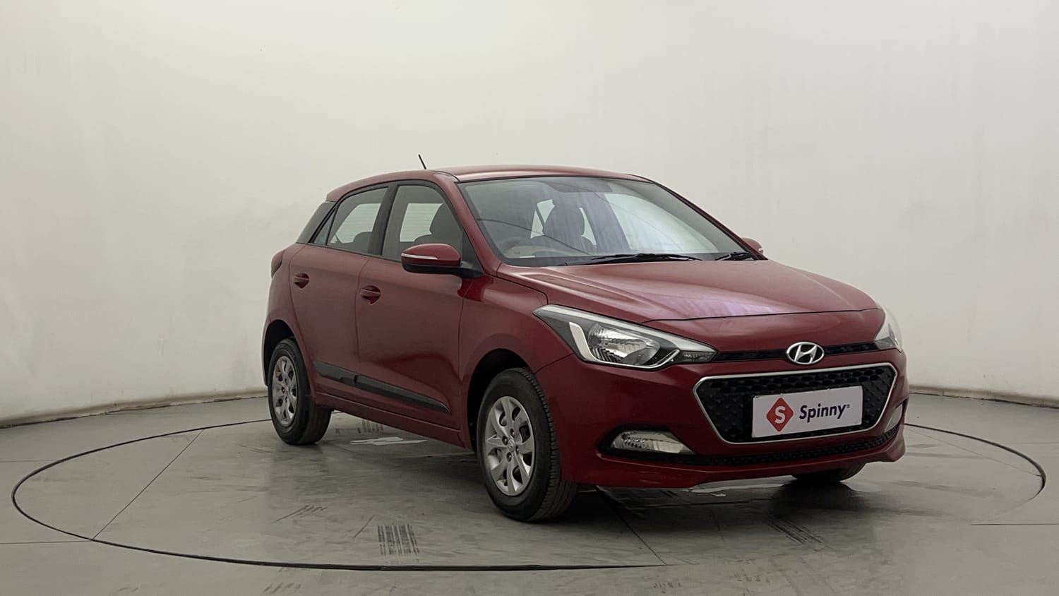 New Hyundai Elite i20 exterior RIGHT FRONT CORNER VIEW