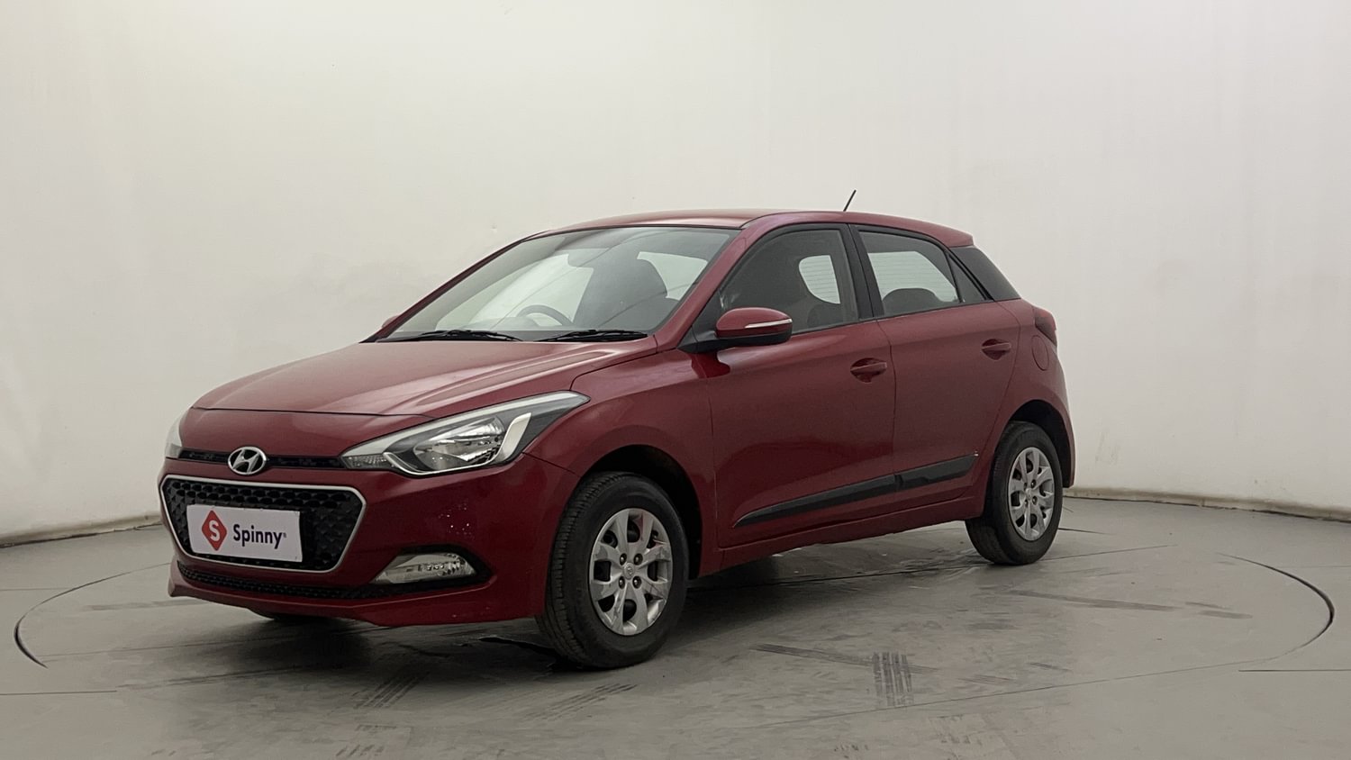 New Hyundai Elite i20 exterior LEFT FRONT CORNER VIEW