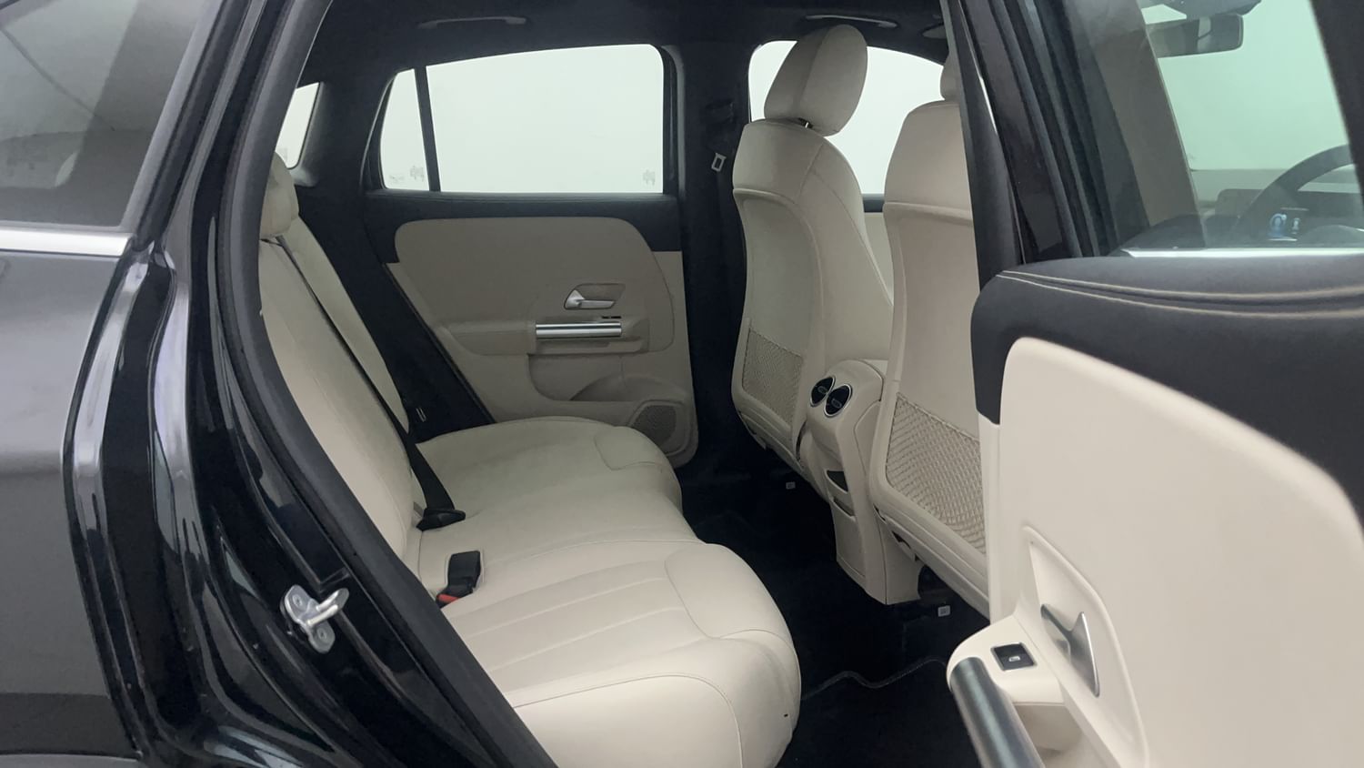 New Mercedes-Benz GLA interior RIGHT SIDE REAR DOOR CABIN VIEW