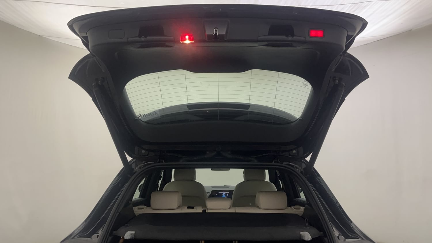 New Mercedes-Benz GLA interior DICKY DOOR OPEN VIEW