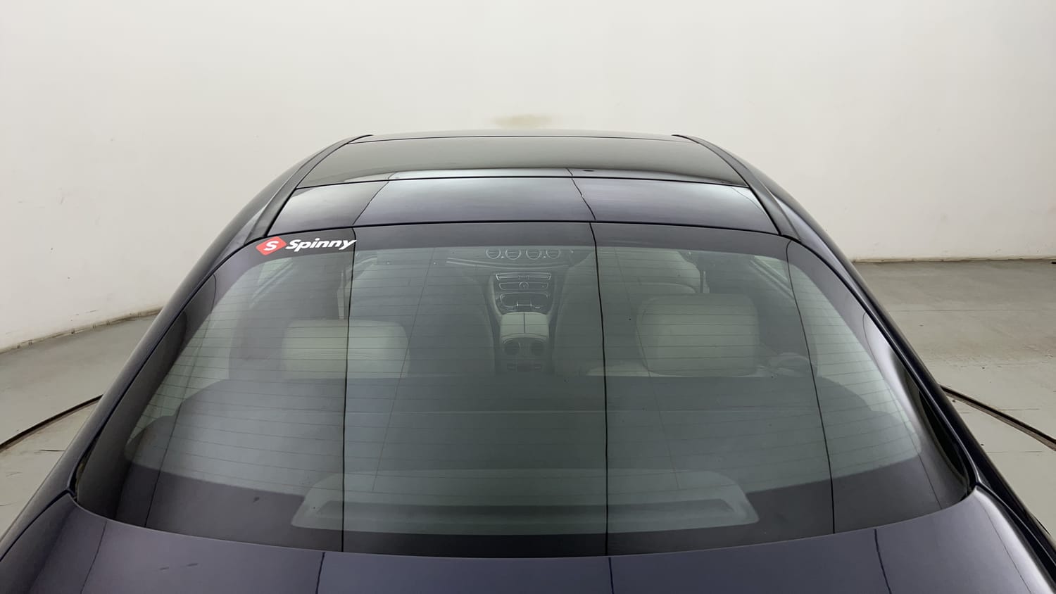 New Mercedes-Benz E-Class exterior BACK WINDSHIELD VIEW