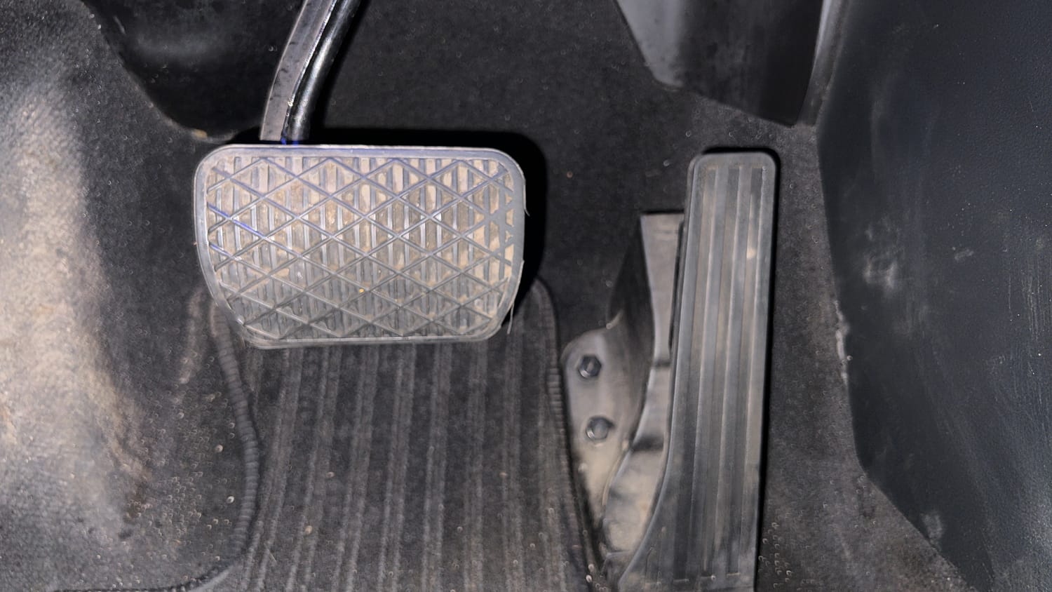 New Mercedes-Benz E-Class interior PEDALS VIEW