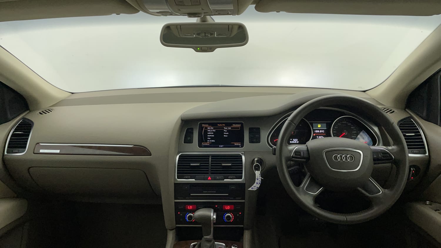 New Audi Q7 interior DASHBOARD VIEW