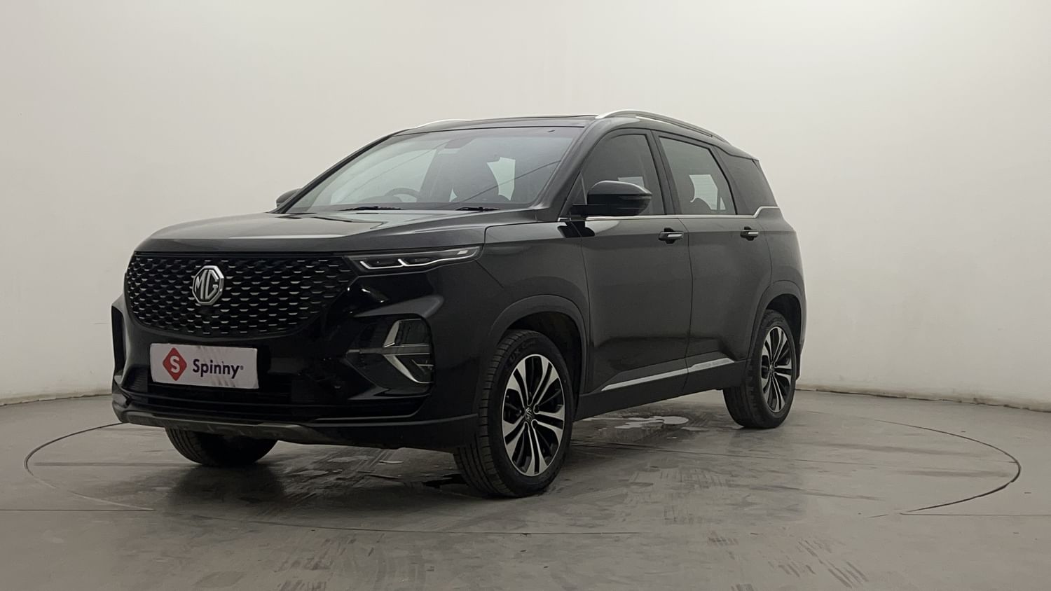 New MG Motors Hector Plus Starry Black
