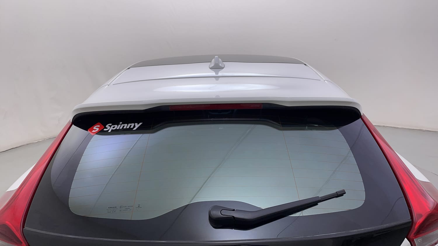 New Volvo V40 exterior BACK WINDSHIELD VIEW