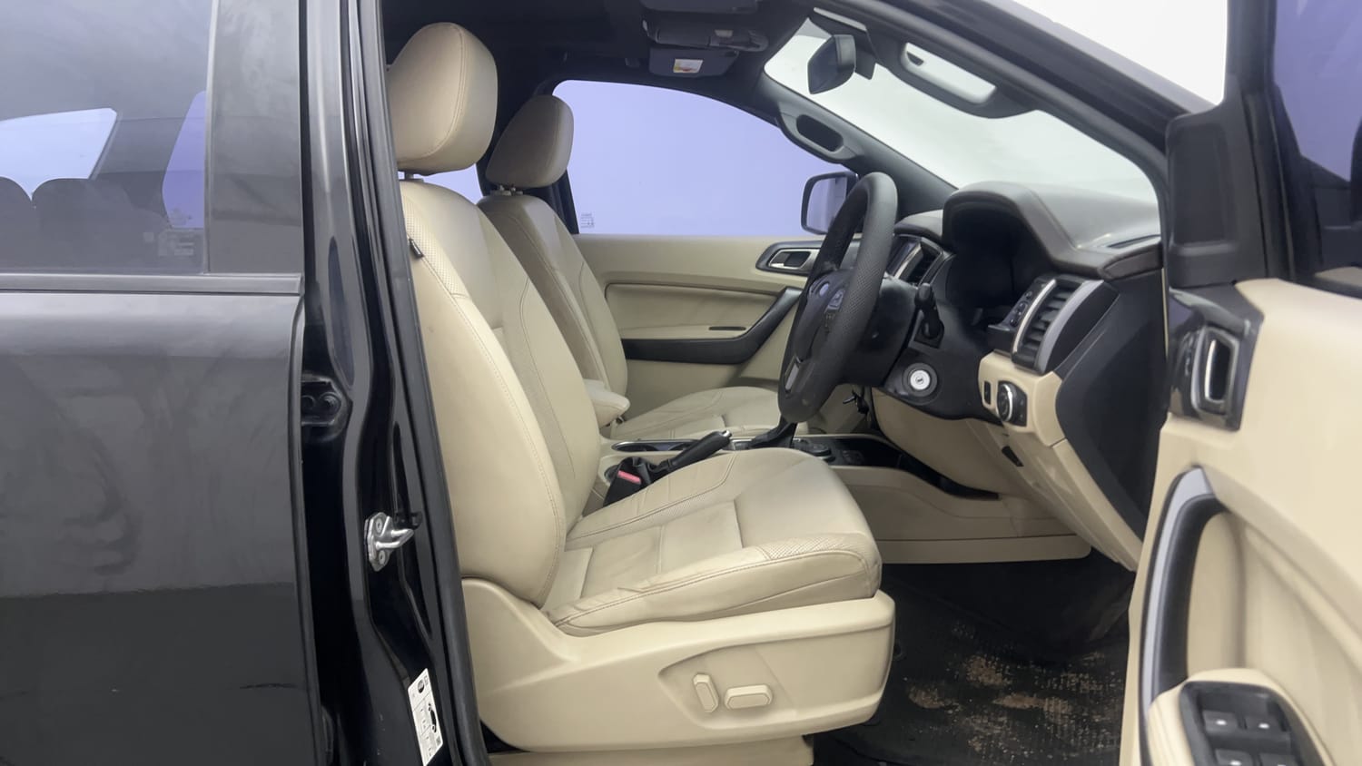 New Ford Endeavour interior RIGHT SIDE FRONT DOOR CABIN VIEW