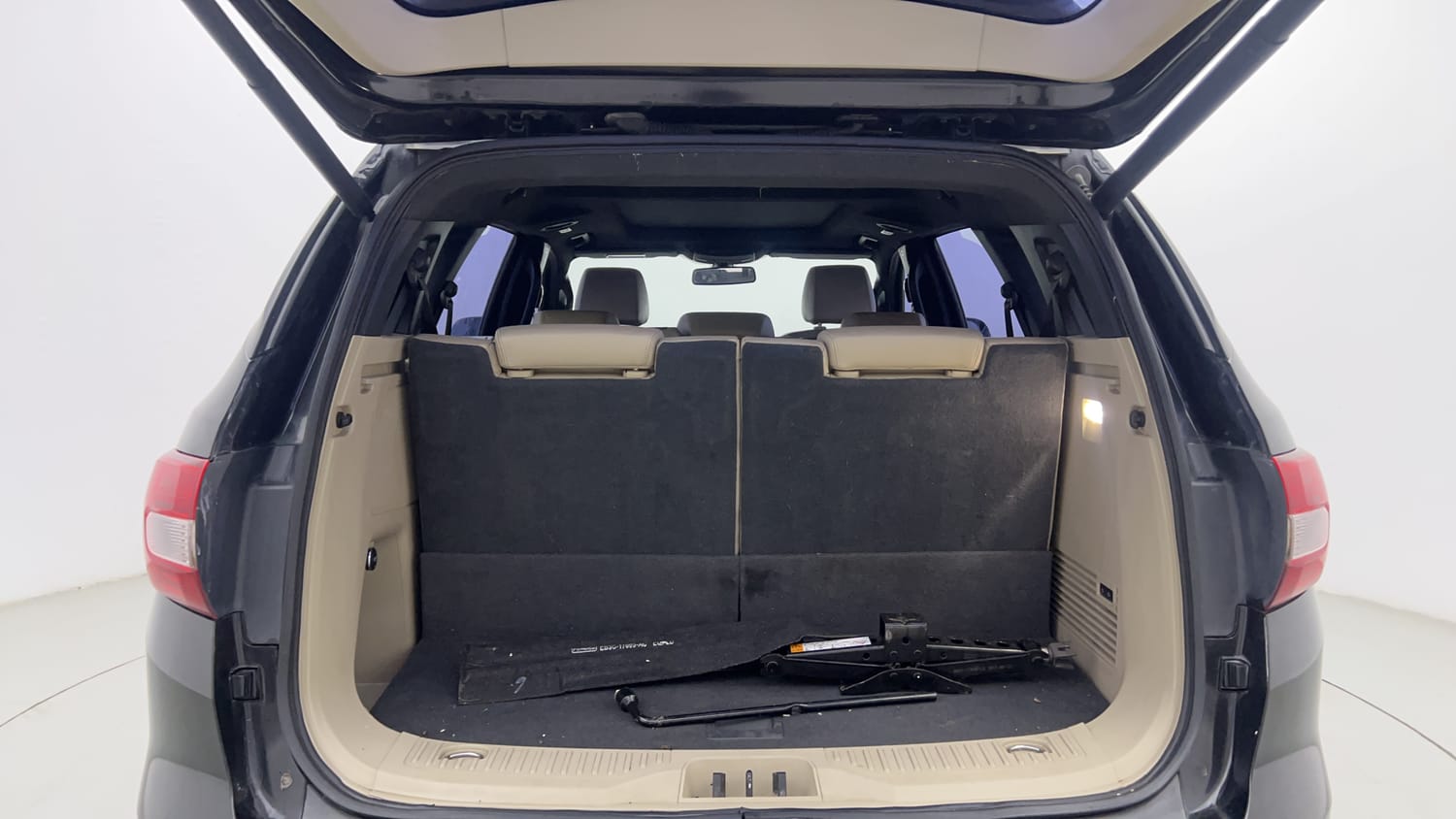 New Ford Endeavour interior DICKY INSIDE VIEW