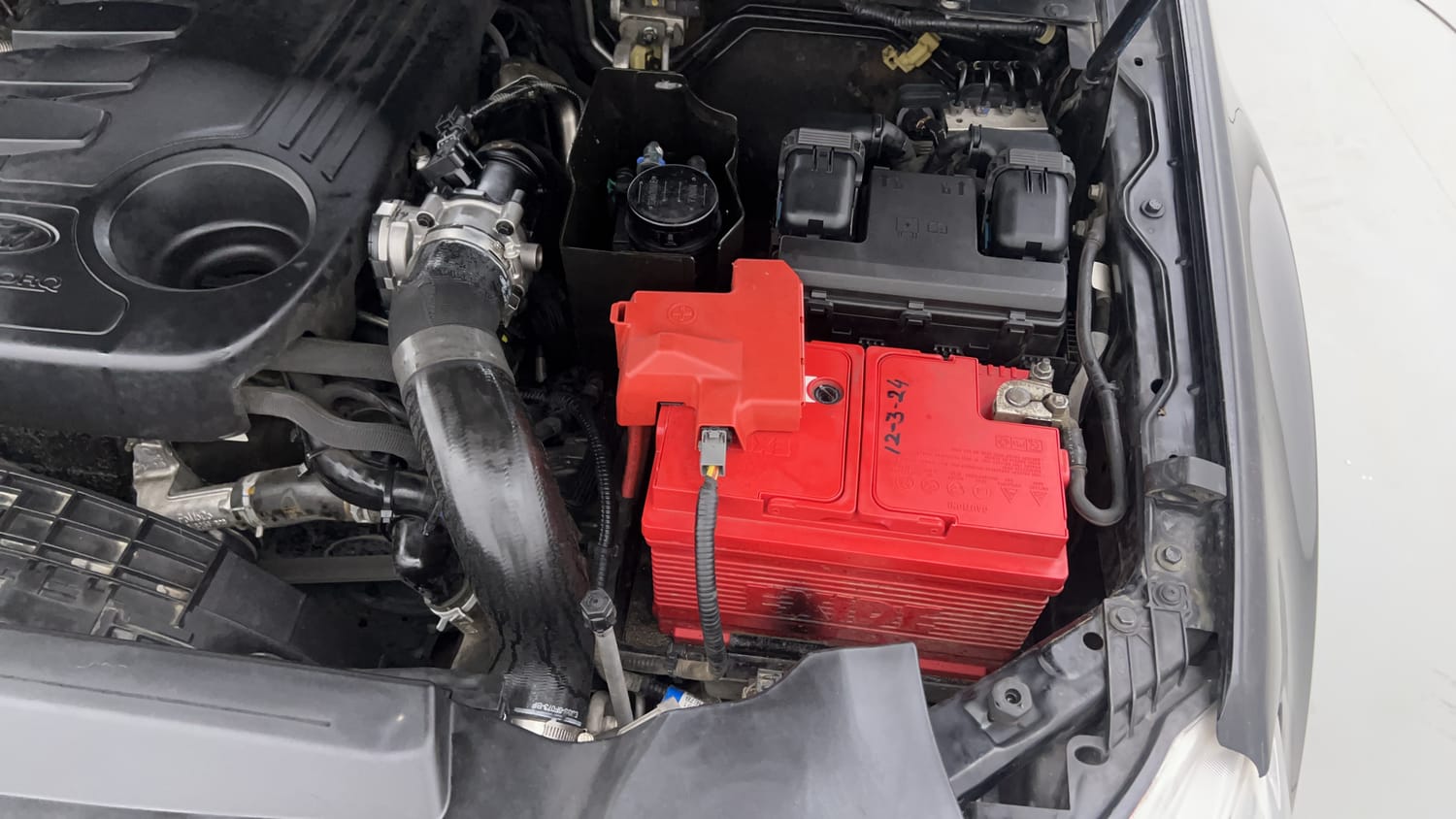 New Ford Endeavour engine ENGINE LEFT SIDE VIEW