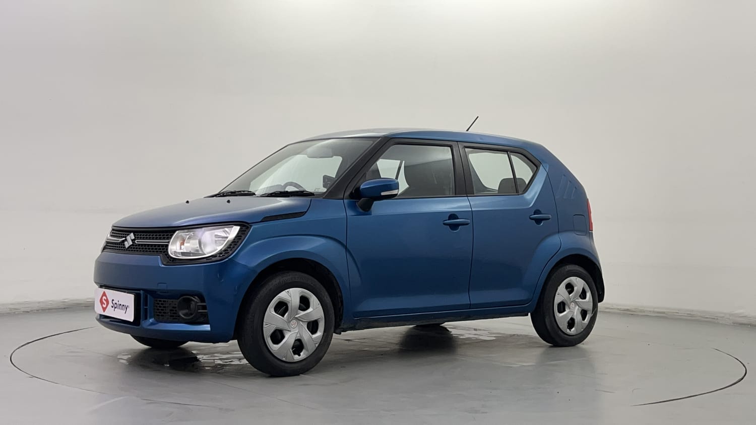 LEFT FRONT CORNER VIEW