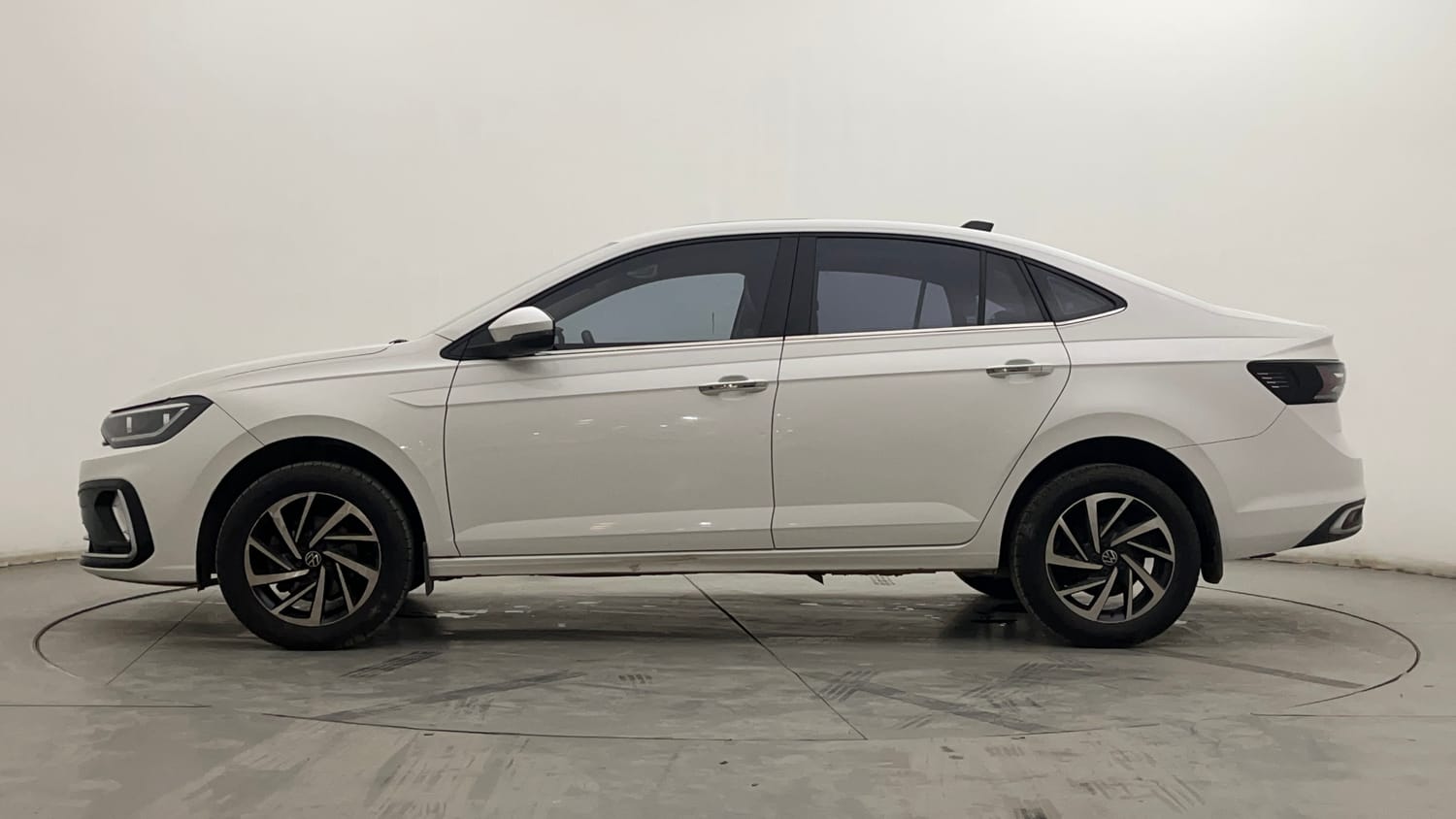 2023 Volkswagen Virtus - 2