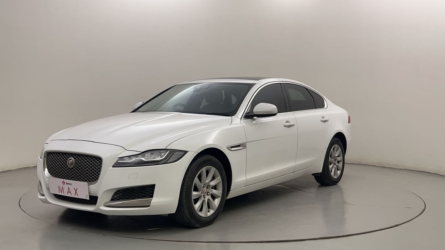 LEFT FRONT CORNER VIEW