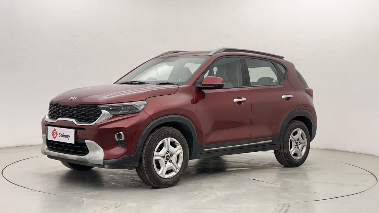 LEFT FRONT CORNER VIEW