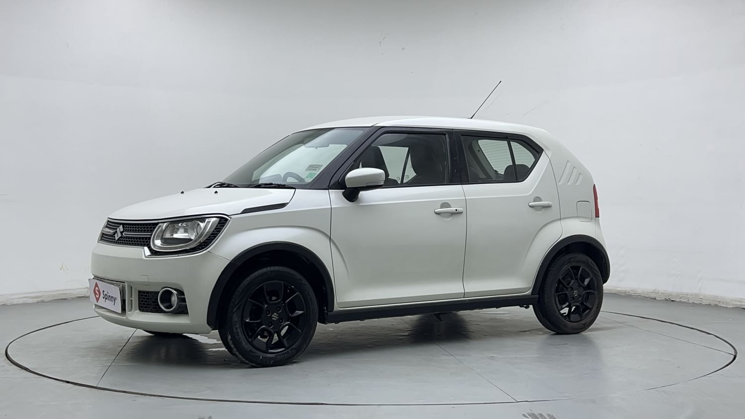 LEFT FRONT CORNER VIEW