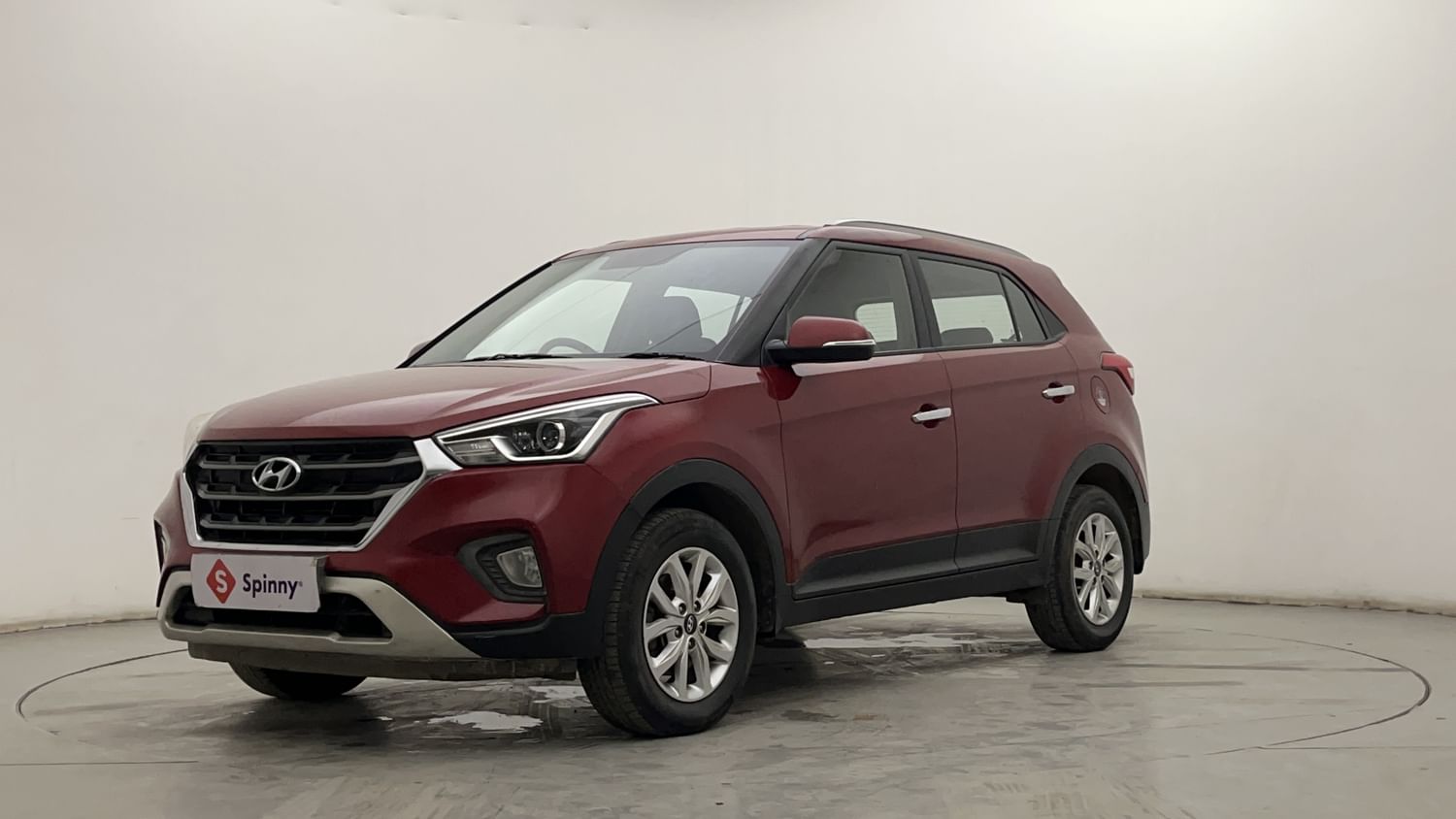 LEFT FRONT CORNER VIEW