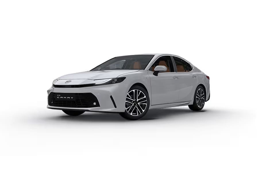 New Toyota Camry Platinum White Pearl