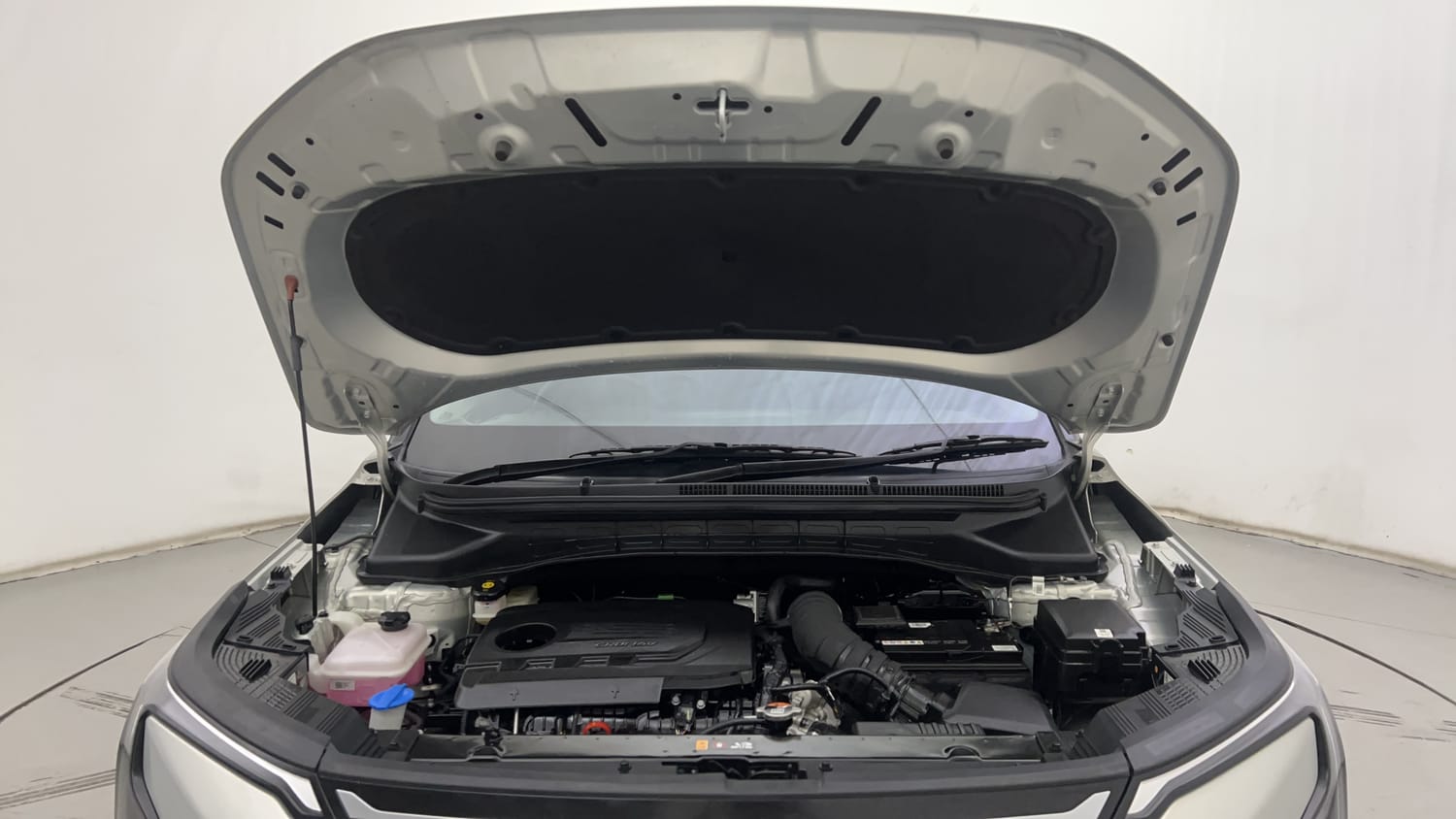 New Kia Carens Clavis engine ENGINE & BONNET OPEN FRONT VIEW