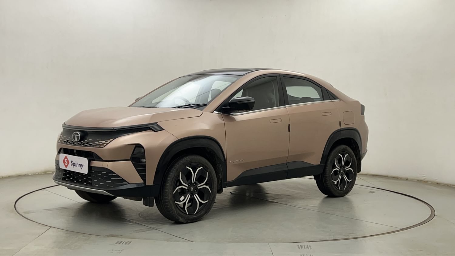 LEFT FRONT CORNER VIEW