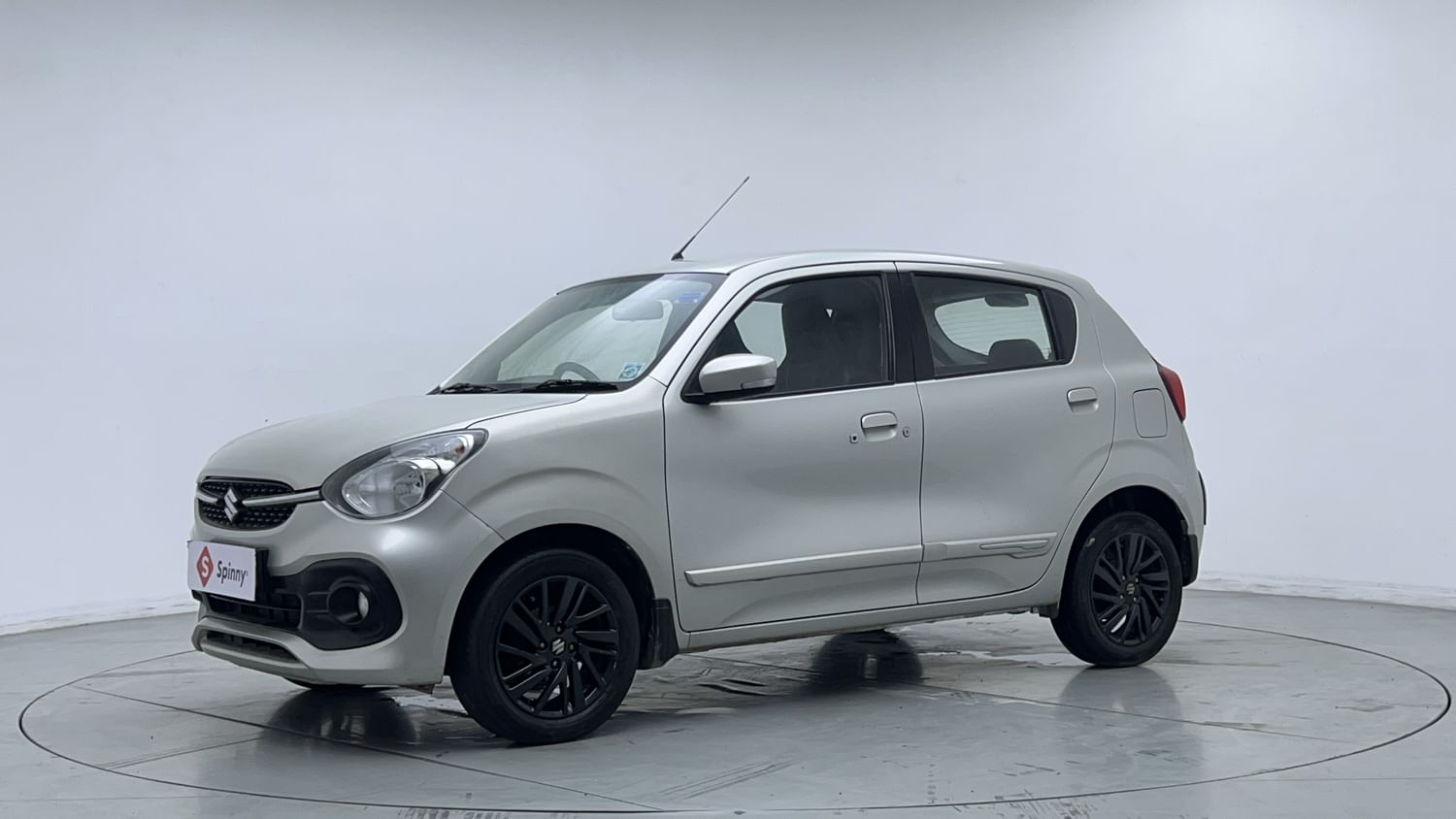 LEFT FRONT CORNER VIEW