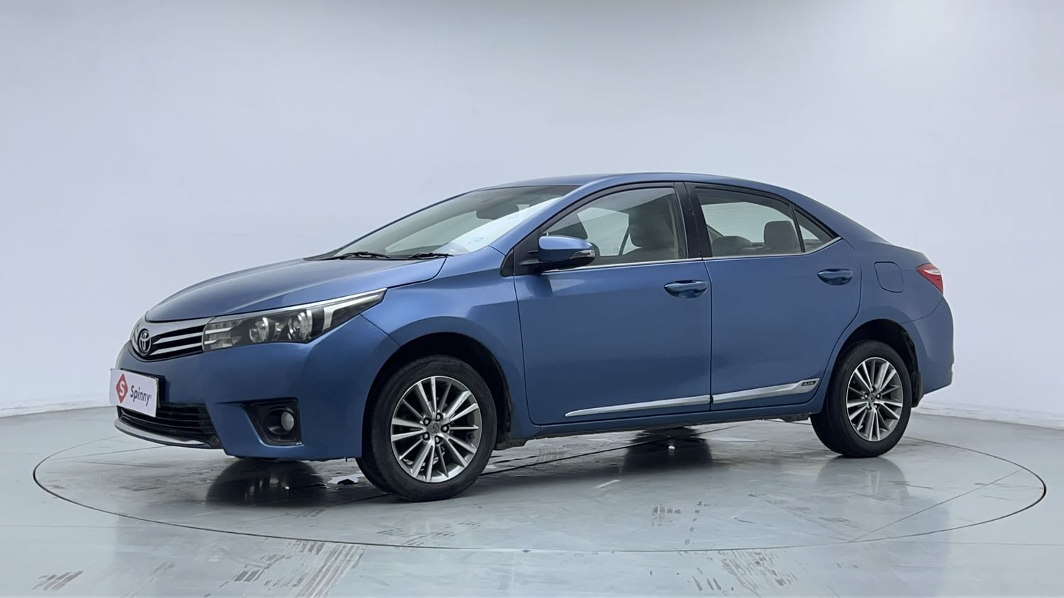 LEFT FRONT CORNER VIEW