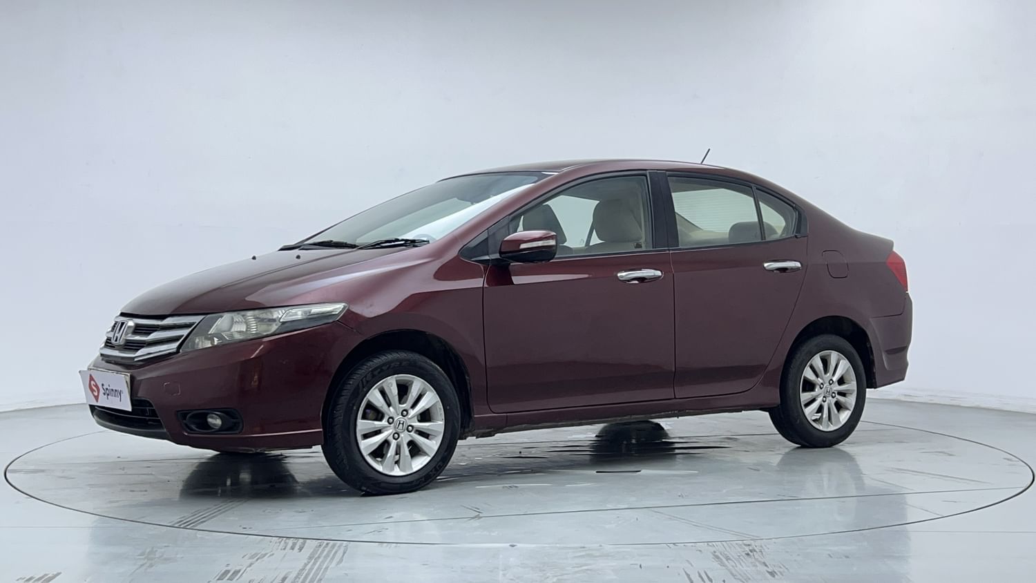 LEFT FRONT CORNER VIEW