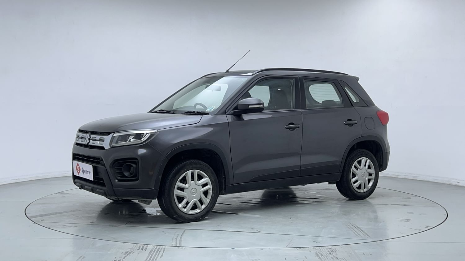 LEFT FRONT CORNER VIEW