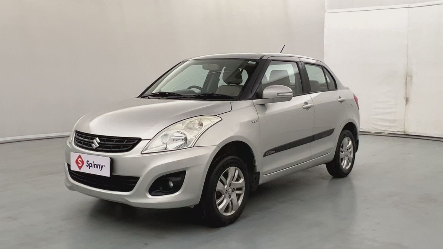 LEFT FRONT CORNER VIEW