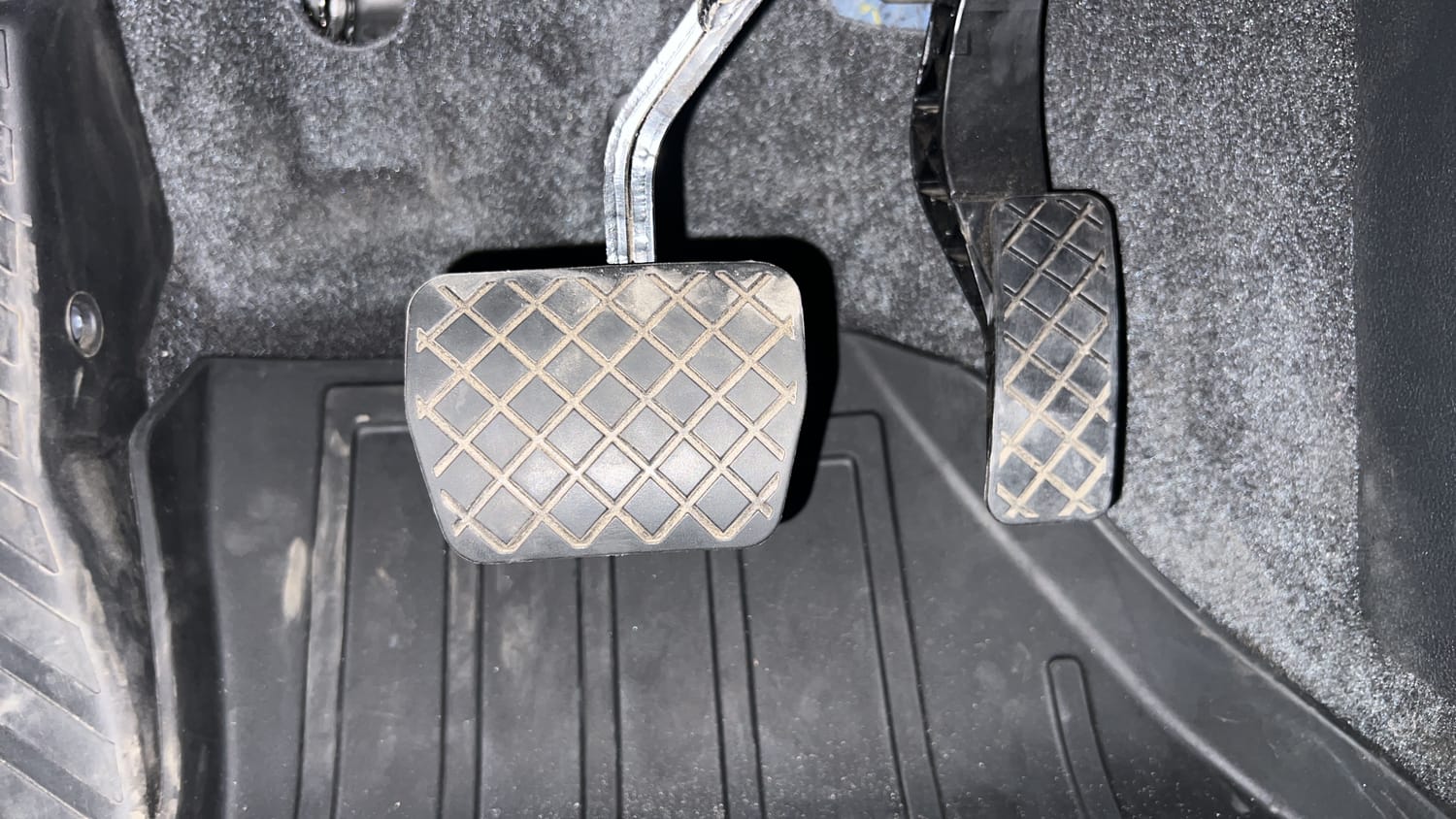 New Skoda Kylaq interior PEDALS VIEW