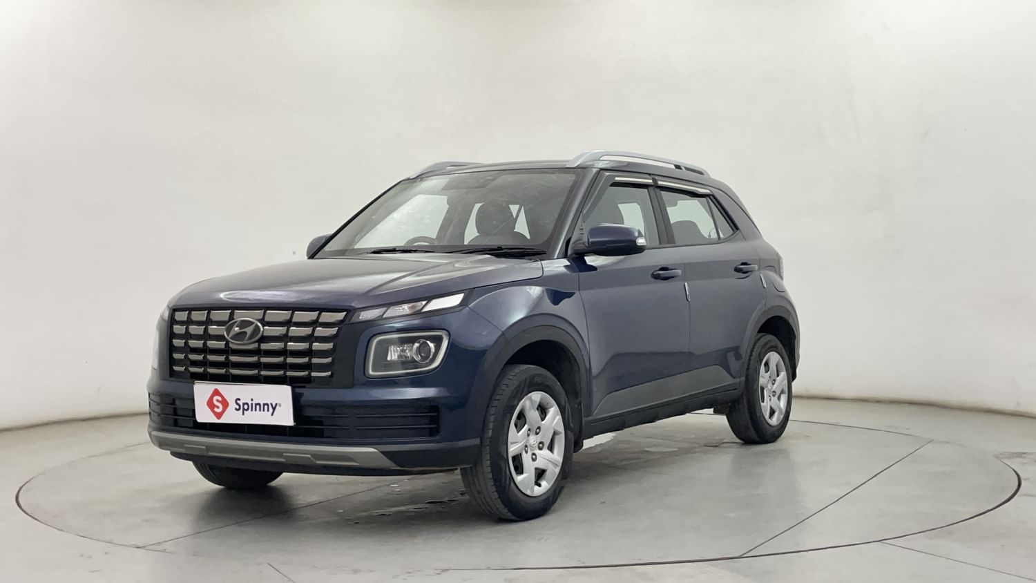 LEFT FRONT CORNER VIEW