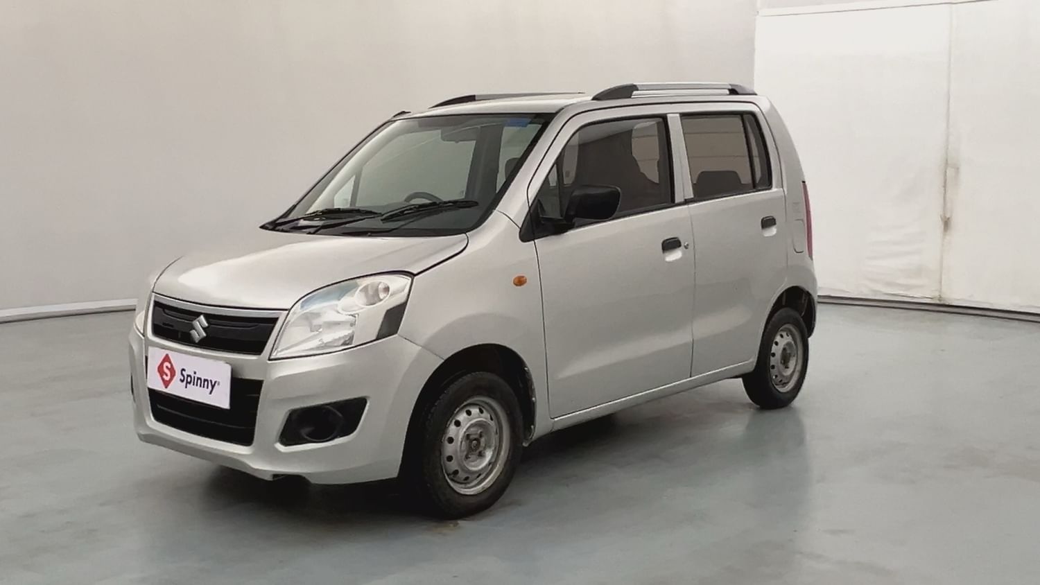 LEFT FRONT CORNER VIEW