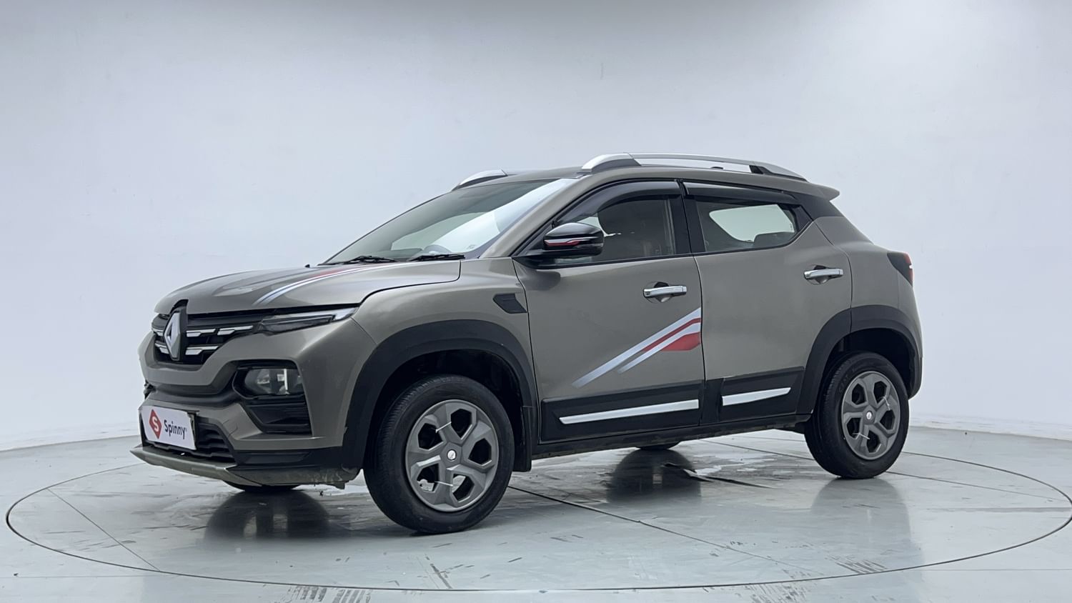 LEFT FRONT CORNER VIEW