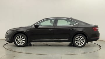 Used 2017 Skoda Superb L&K TSI AT Petrol Automatic Image