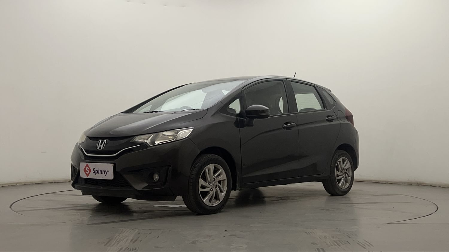 LEFT FRONT CORNER VIEW