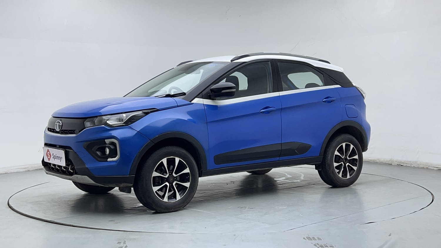 2020 Tata Nexon XZA Plus Dualtone Roof (O) AMT