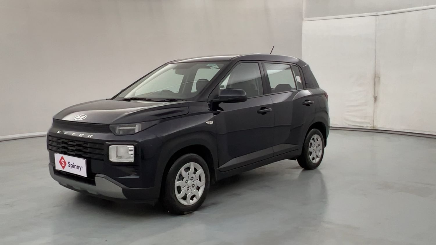 LEFT FRONT CORNER VIEW