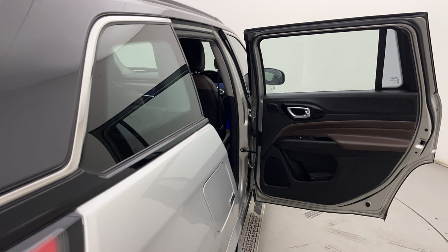 New Jeep Meridian interior RIGHT REAR DOOR OPEN VIEW