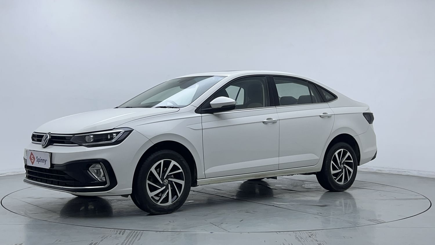 LEFT FRONT CORNER VIEW