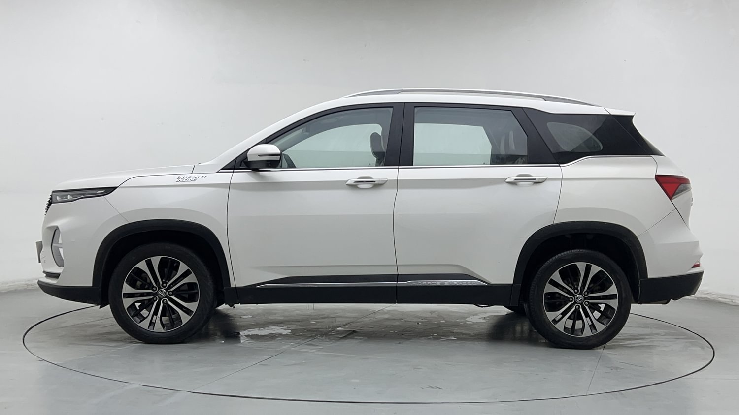 New MG Motors Hector Plus exterior LEFT SIDE VIEW