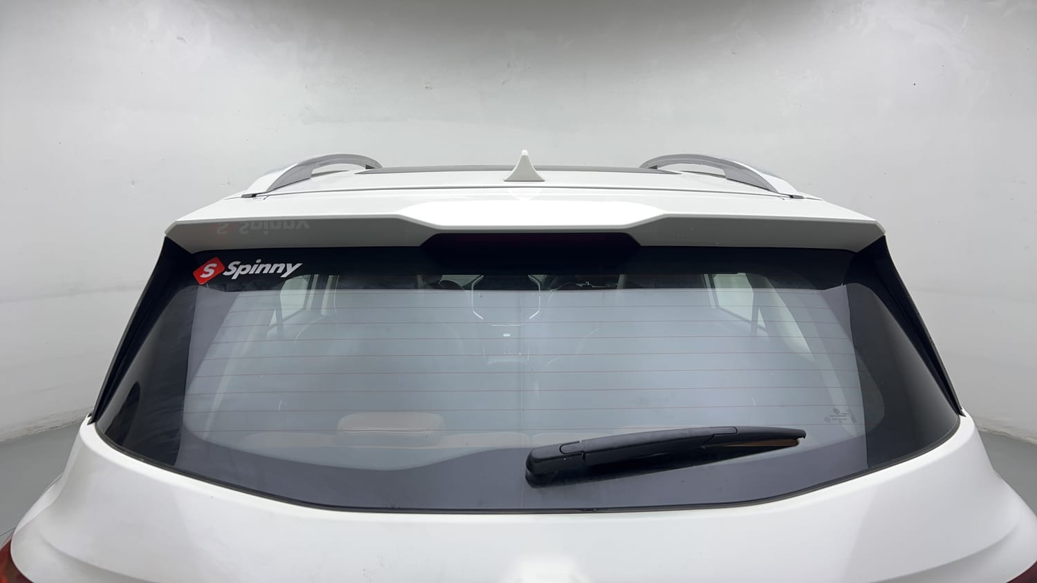 New MG Motors Hector Plus exterior BACK WINDSHIELD VIEW