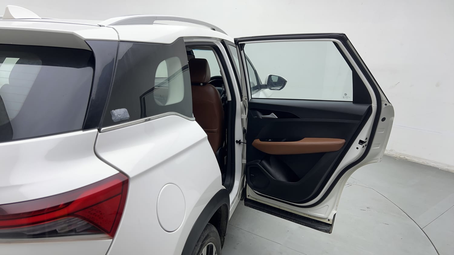 New MG Motors Hector Plus interior RIGHT REAR DOOR OPEN VIEW