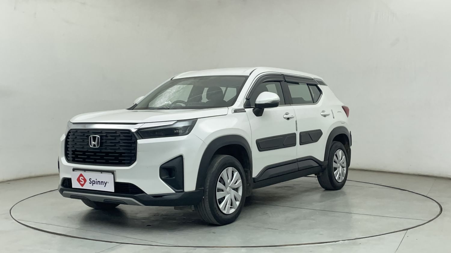 LEFT FRONT CORNER VIEW