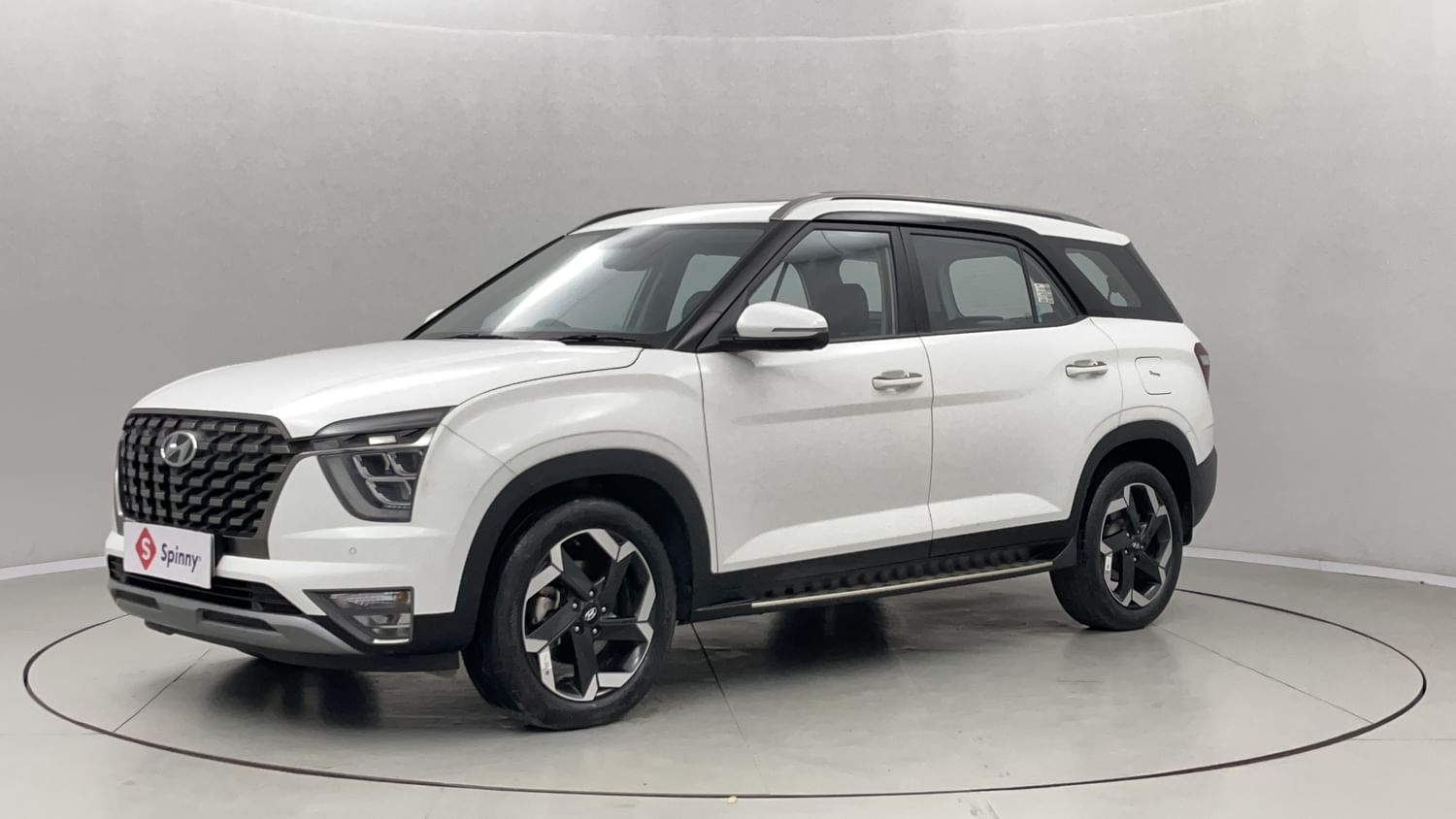 LEFT FRONT CORNER VIEW